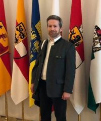 Karl_Bauer