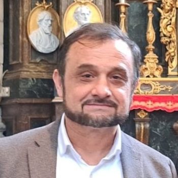 dr alber nikollla